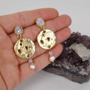 new in box! hammered gold coin disc beach boho moonstone minimalist